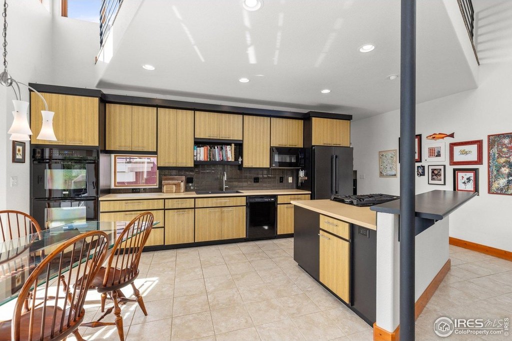 Loveland, Colorado, 80537, United States, 3 Bedrooms Bedrooms, ,3 BathroomsBathrooms,Residential,Forsale,1886165