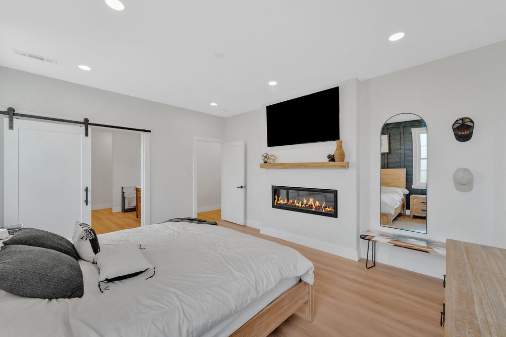 Russellville, Tennessee, 37860, United States, 4 Bedrooms Bedrooms, ,3.5 BathroomsBathrooms,Residential,Forsale,1884073