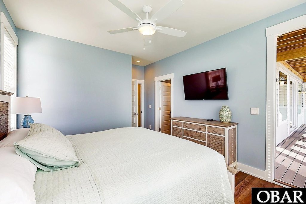 Hatteras, North Carolina, 27953, United States, 10 Bedrooms Bedrooms, ,10.5 BathroomsBathrooms,Residential,Forsale,1883830