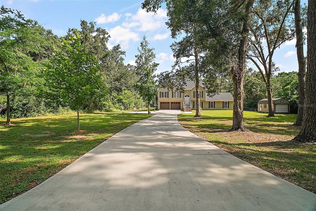 BELLEVIEW, Florida, 34420, United States, 4 Bedrooms Bedrooms, ,3 BathroomsBathrooms,Residential,Forsale,1905404