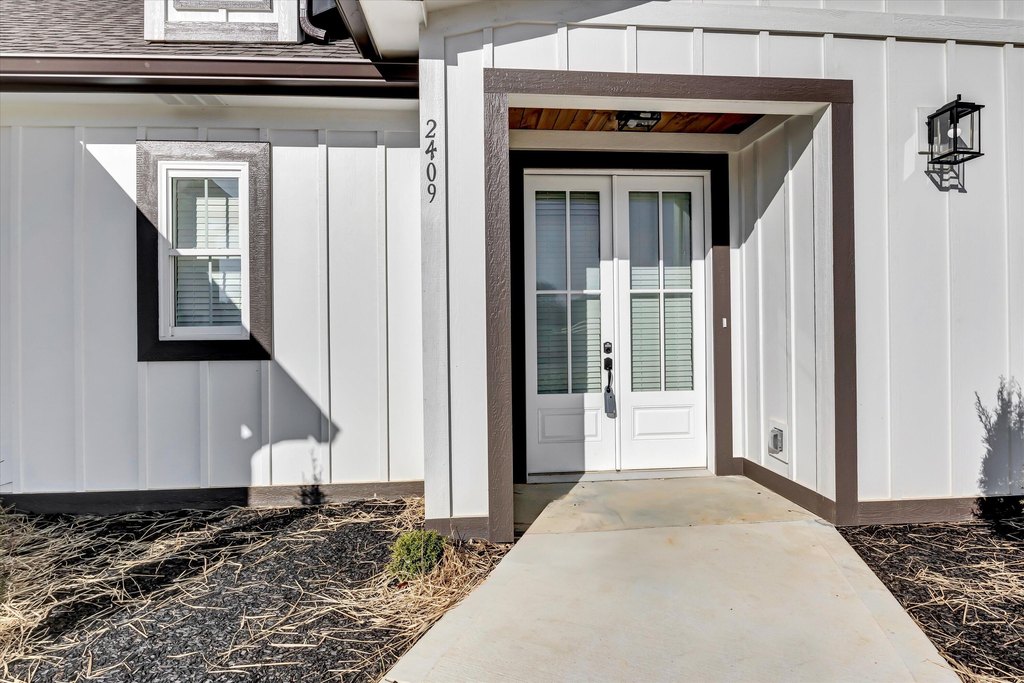 Sevierville, Tennessee, 37876, United States, 3 Bedrooms Bedrooms, ,2 BathroomsBathrooms,Residential,Forsale,1986941