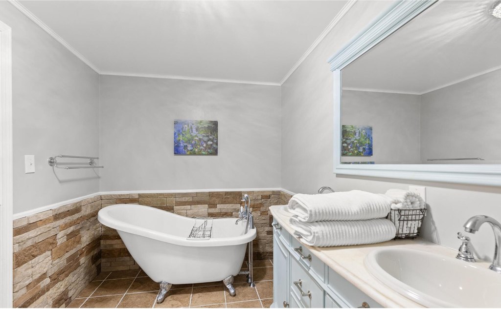 Kodak, Tennessee, 37764, United States, 5 Bedrooms Bedrooms, ,5.5 BathroomsBathrooms,Residential,Forsale,1959567