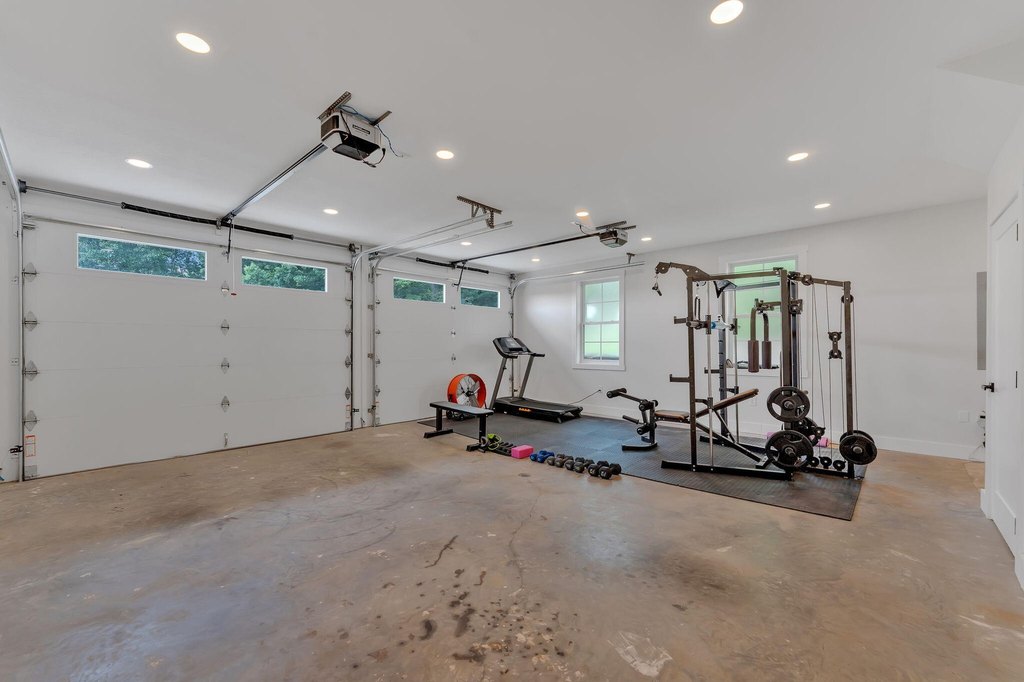 Russellville, Tennessee, 37860, United States, 4 Bedrooms Bedrooms, ,3.5 BathroomsBathrooms,Residential,Forsale,1884073