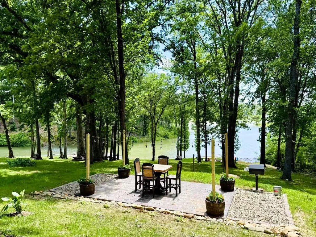 White Pine, Tennessee, 37890, United States, 3 Bedrooms Bedrooms, ,1 BathroomBathrooms,Residential,Forsale,1884081