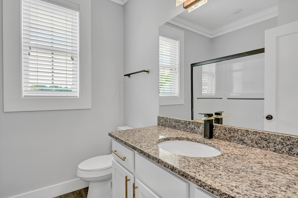 Sevierville, Tennessee, 37876, United States, 4 Bedrooms Bedrooms, ,3.5 BathroomsBathrooms,Residential,Forsale,1959566