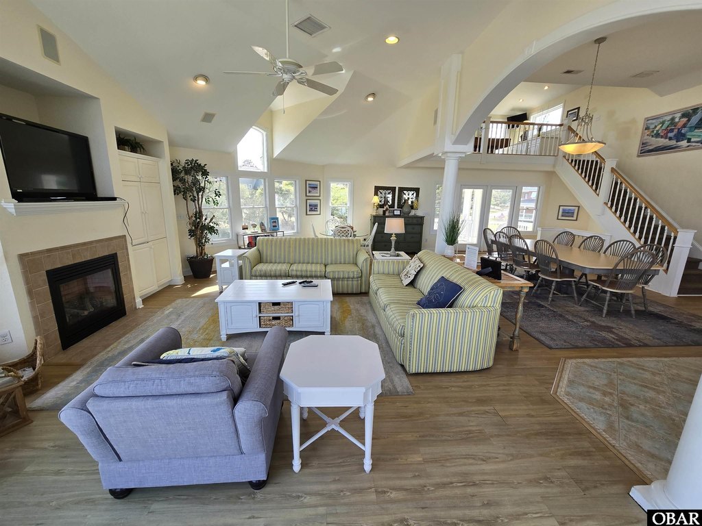 Duck, North Carolina, 27949, United States, 8 Bedrooms Bedrooms, ,8.5 BathroomsBathrooms,Residential,Forsale,1892297