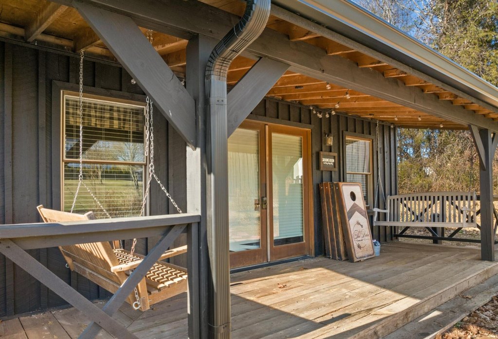 Kodak, Tennessee, 37764, United States, 5 Bedrooms Bedrooms, ,5.5 BathroomsBathrooms,Residential,Forsale,1959567