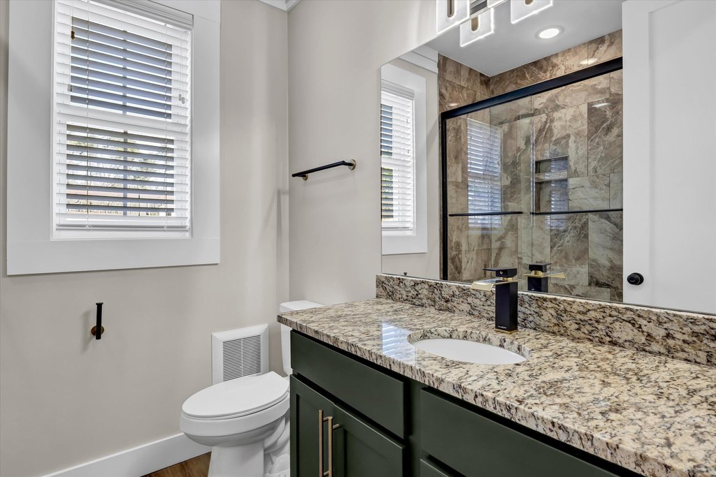 Sevierville, Tennessee, 37876, United States, 3 Bedrooms Bedrooms, ,2 BathroomsBathrooms,Residential,Forsale,1986941