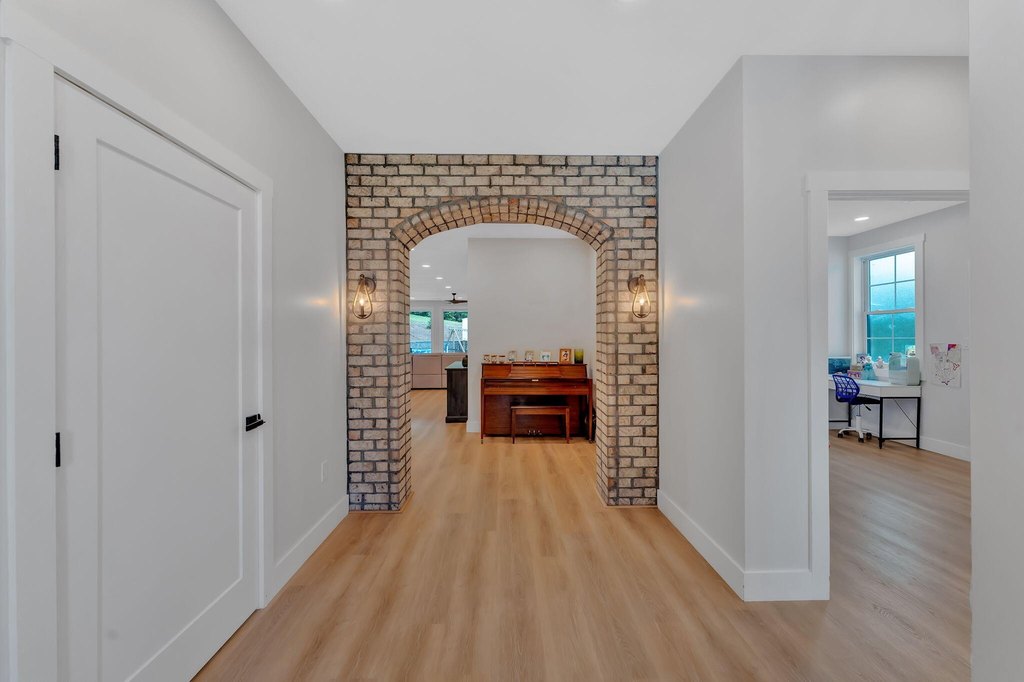 Russellville, Tennessee, 37860, United States, 4 Bedrooms Bedrooms, ,3.5 BathroomsBathrooms,Residential,Forsale,1884073