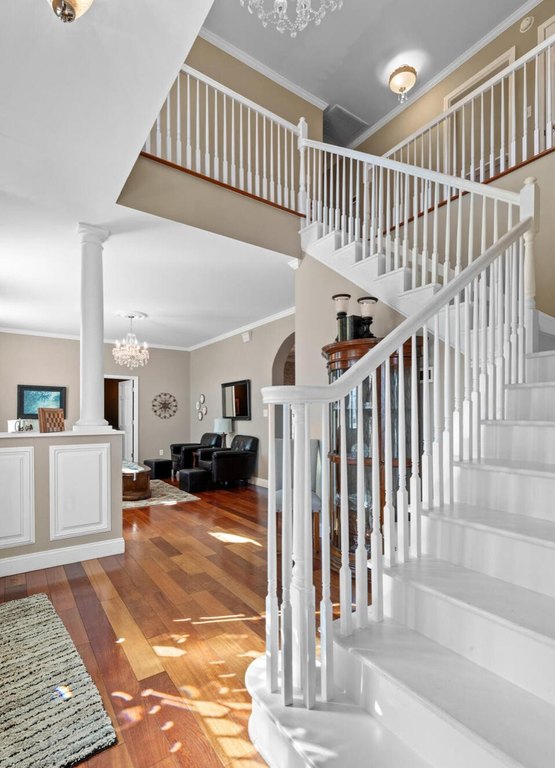 Kodak, Tennessee, 37764, United States, 5 Bedrooms Bedrooms, ,5.5 BathroomsBathrooms,Residential,Forsale,1959567