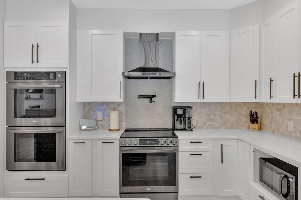 Russellville, Tennessee, 37860, United States, 4 Bedrooms Bedrooms, ,3.5 BathroomsBathrooms,Residential,Forsale,1884073