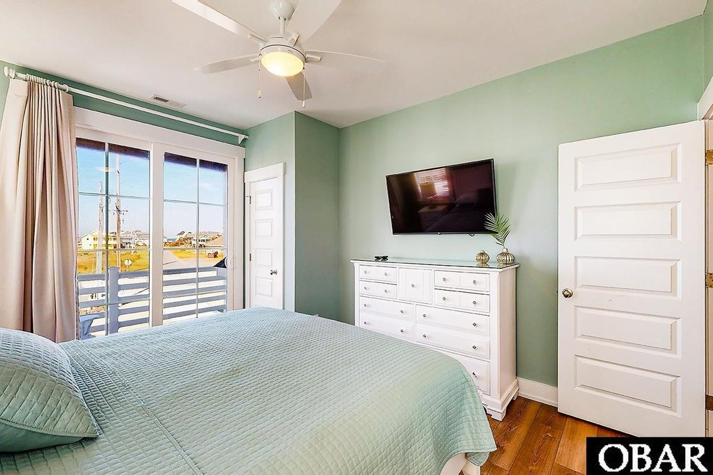 Hatteras, North Carolina, 27953, United States, 10 Bedrooms Bedrooms, ,10.5 BathroomsBathrooms,Residential,Forsale,1883830