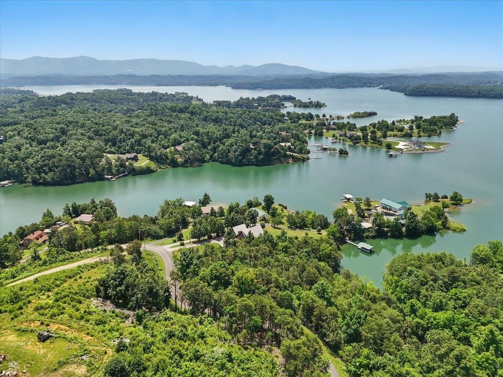 Dandridge, Tennessee, 37725, United States, 3 Bedrooms Bedrooms, ,2 BathroomsBathrooms,Residential,Forsale,1884082