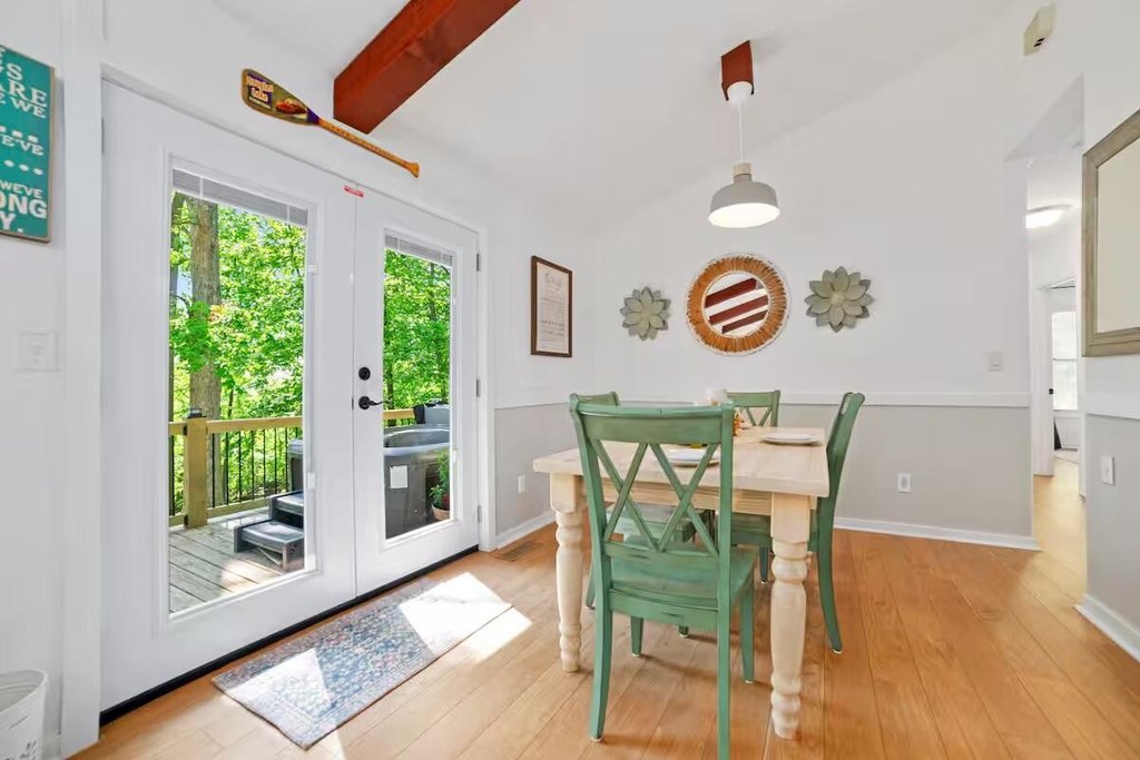 White Pine, Tennessee, 37890, United States, 3 Bedrooms Bedrooms, ,1 BathroomBathrooms,Residential,Forsale,1884081