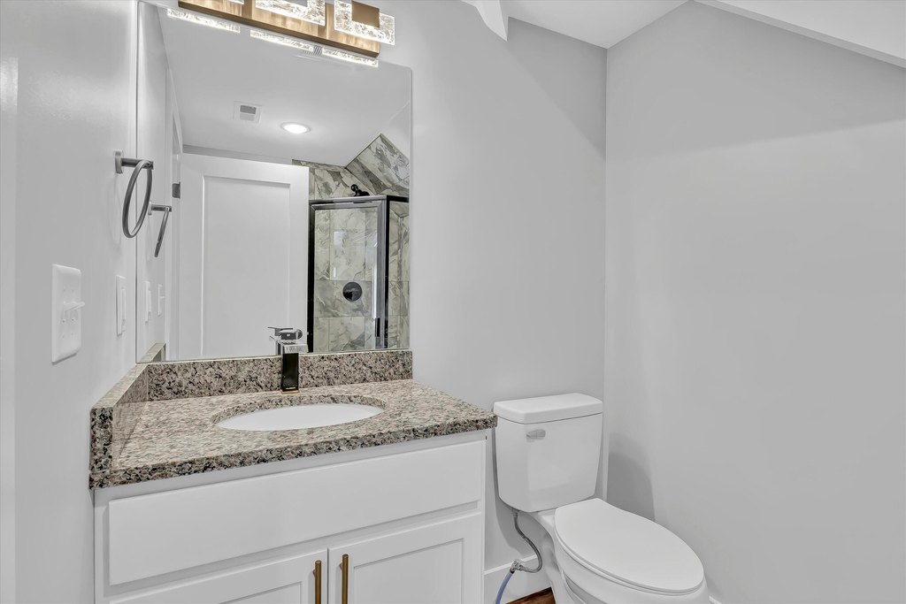 Sevierville, Tennessee, 37876, United States, 4 Bedrooms Bedrooms, ,3.5 BathroomsBathrooms,Residential,Forsale,1959566