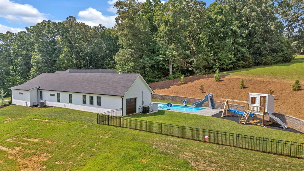 Russellville, Tennessee, 37860, United States, 4 Bedrooms Bedrooms, ,3.5 BathroomsBathrooms,Residential,Forsale,1884073