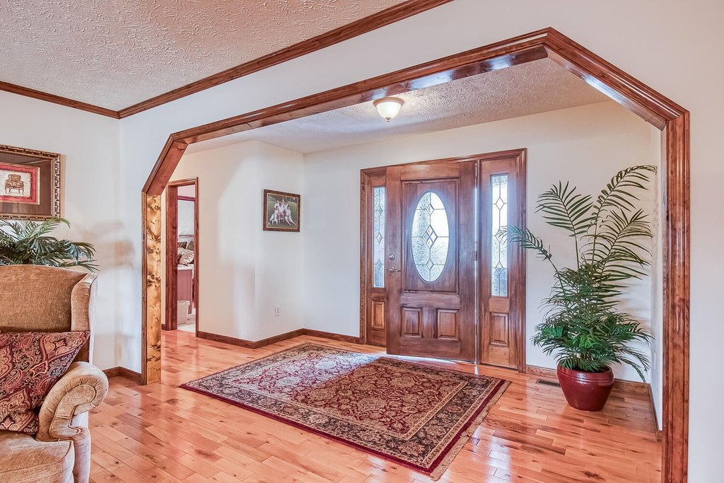 Dandridge, Tennessee, 37725, United States, 3 Bedrooms Bedrooms, ,4 BathroomsBathrooms,Residential,Forsale,1884080