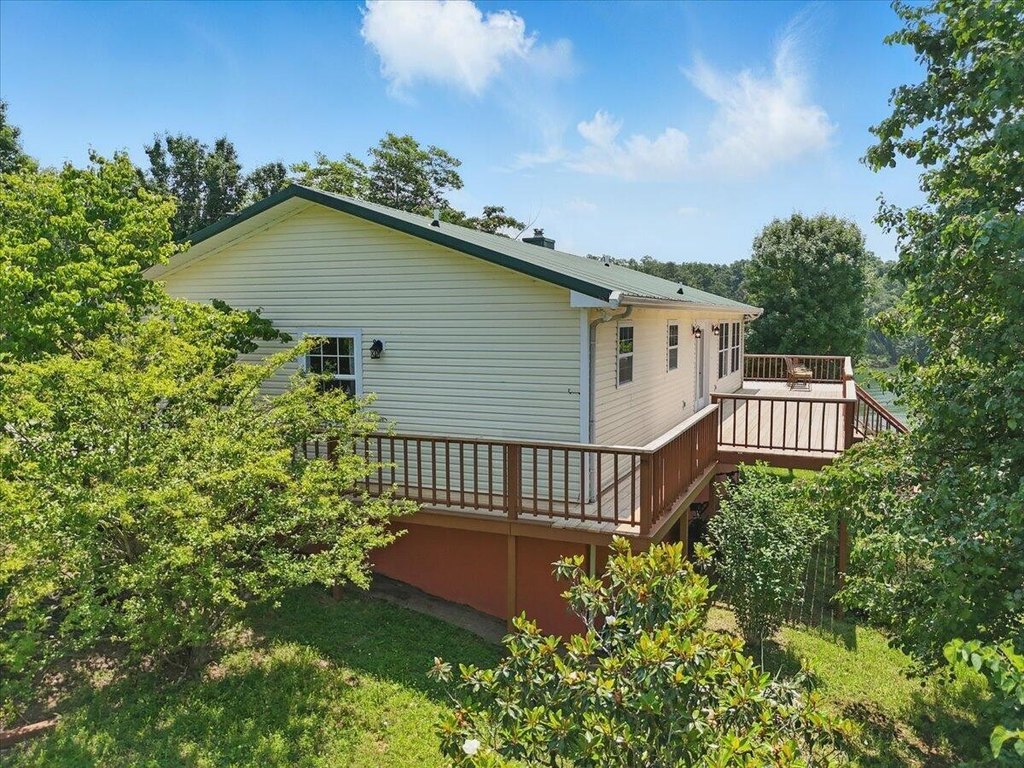 Dandridge, Tennessee, 37725, United States, 3 Bedrooms Bedrooms, ,2 BathroomsBathrooms,Residential,Forsale,1884082