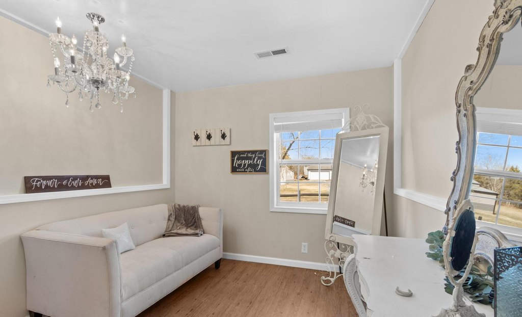 Kodak, Tennessee, 37764, United States, 5 Bedrooms Bedrooms, ,5.5 BathroomsBathrooms,Residential,Forsale,1959567