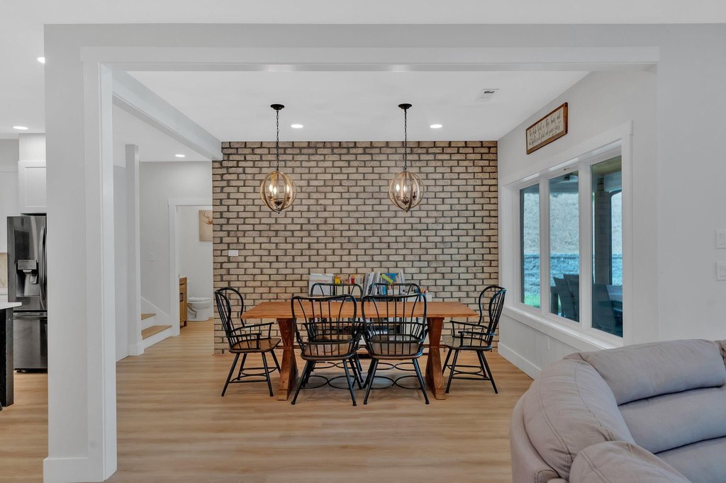 Russellville, Tennessee, 37860, United States, 4 Bedrooms Bedrooms, ,3.5 BathroomsBathrooms,Residential,Forsale,1884073