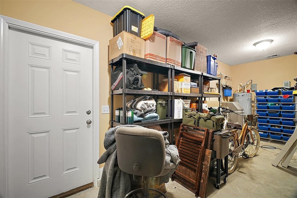 BELLEVIEW, Florida, 34420, United States, 4 Bedrooms Bedrooms, ,3 BathroomsBathrooms,Residential,Forsale,1905404