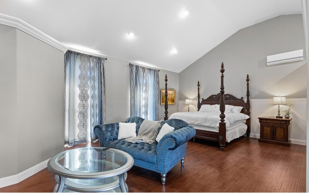 Kodak, Tennessee, 37764, United States, 5 Bedrooms Bedrooms, ,5.5 BathroomsBathrooms,Residential,Forsale,1959567