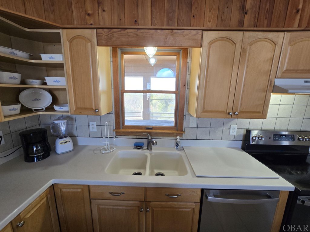 Nags Head, North Carolina, 27959, United States, 8 Bedrooms Bedrooms, ,3.5 BathroomsBathrooms,Residential,Forsale,1892298