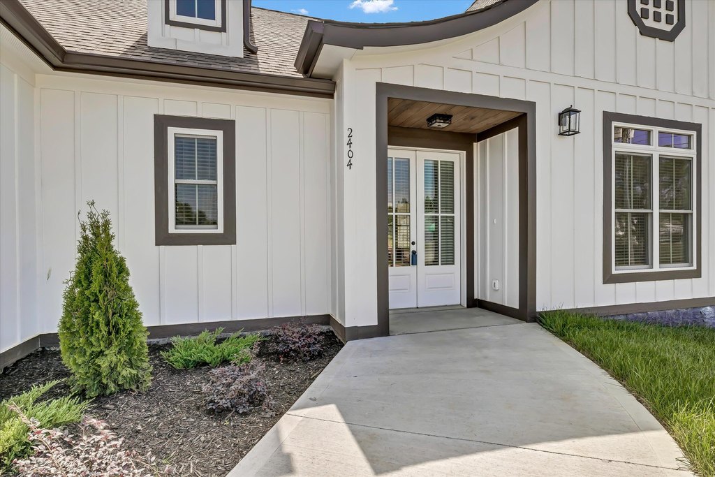 Sevierville, Tennessee, 37876, United States, 4 Bedrooms Bedrooms, ,3.5 BathroomsBathrooms,Residential,Forsale,1959566