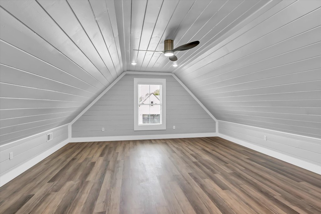 Sevierville, Tennessee, 37876, United States, 4 Bedrooms Bedrooms, ,3.5 BathroomsBathrooms,Residential,Forsale,1959566