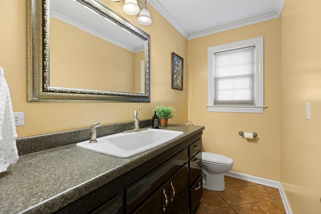 Morristown, Tennessee, 37814, United States, 3 Bedrooms Bedrooms, ,3.5 BathroomsBathrooms,Residential,Forsale,1941403
