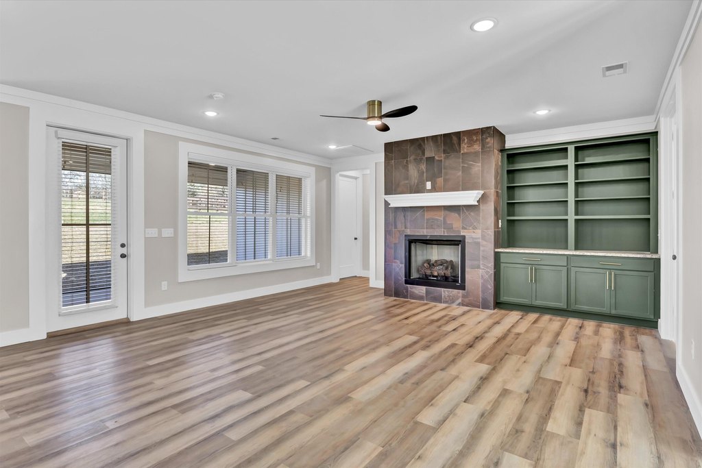 Sevierville, Tennessee, 37876, United States, 3 Bedrooms Bedrooms, ,2 BathroomsBathrooms,Residential,Forsale,1986941