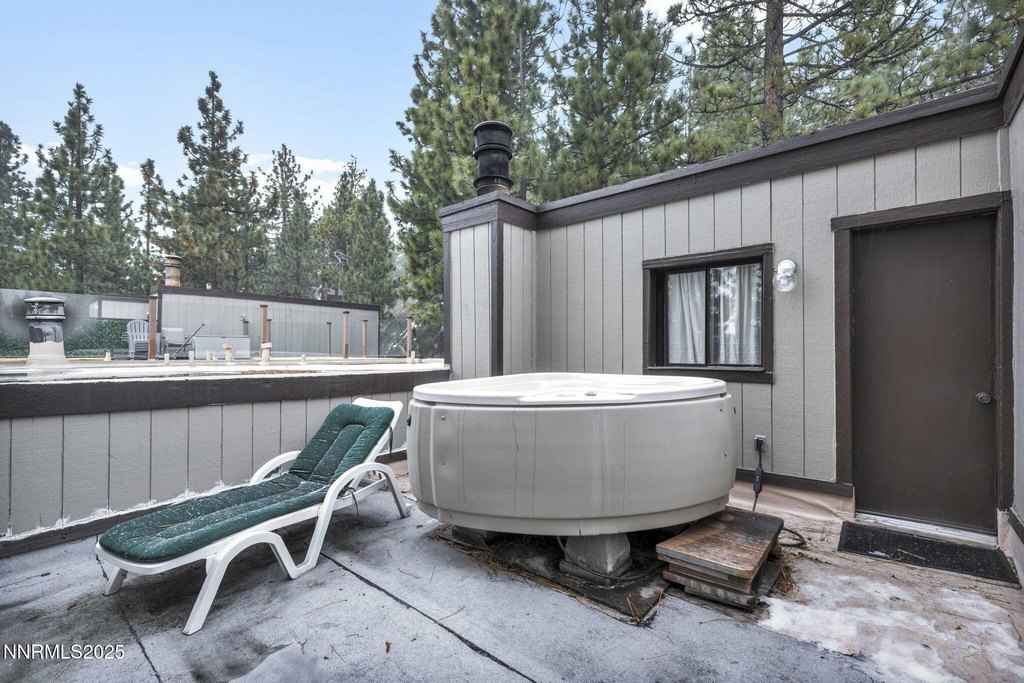 Stateline, Nevada, 89449, United States, 2 Bedrooms Bedrooms, ,2.5 BathroomsBathrooms,Residential,Forsale,1929236