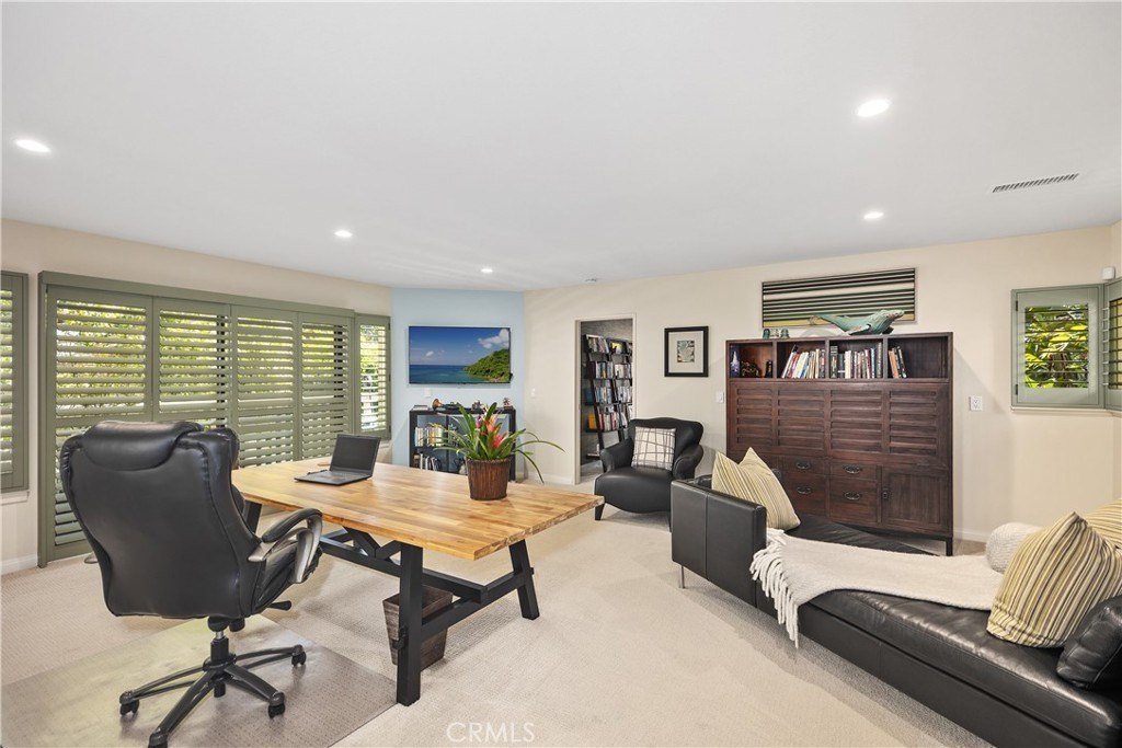Laguna Beach, California, 92651, United States, 4 Bedrooms Bedrooms, ,4 BathroomsBathrooms,Residential,Forsale,1927552