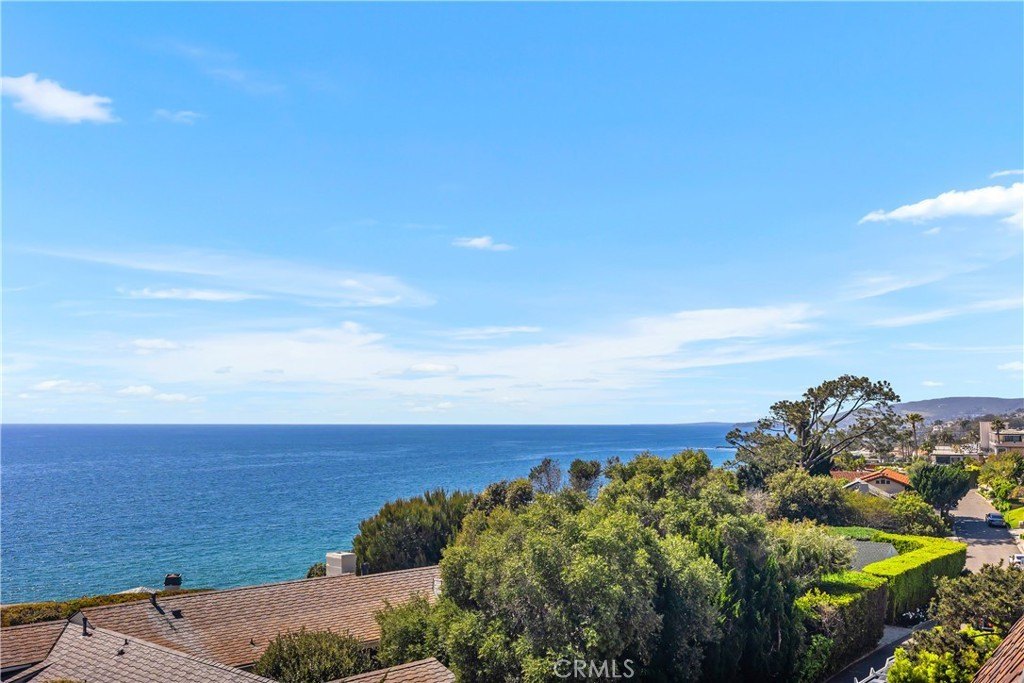 Laguna Beach, California, 92651, United States, 4 Bedrooms Bedrooms, ,4 BathroomsBathrooms,Residential,Forsale,1927552