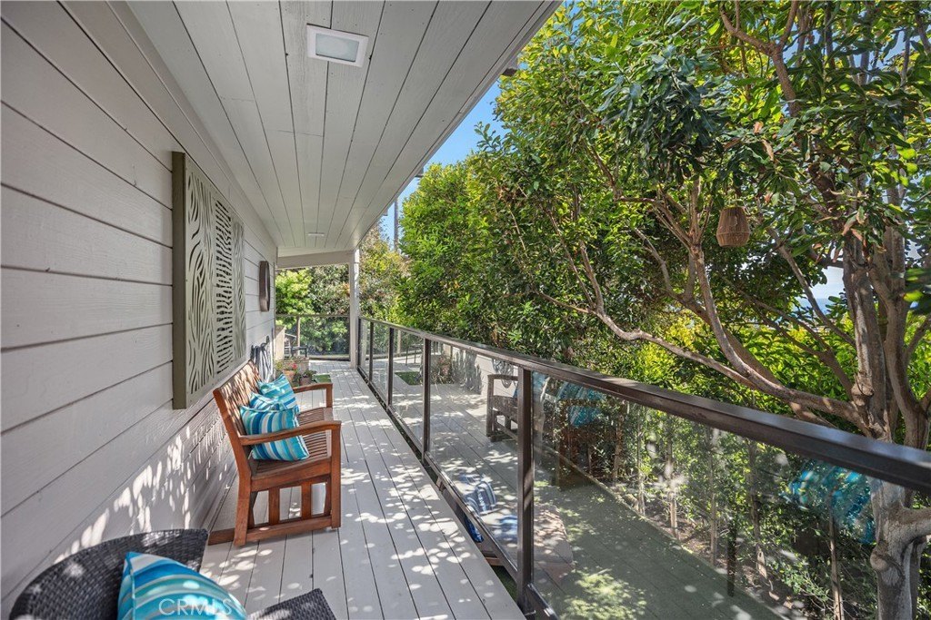Laguna Beach, California, 92651, United States, 4 Bedrooms Bedrooms, ,4 BathroomsBathrooms,Residential,Forsale,1927552