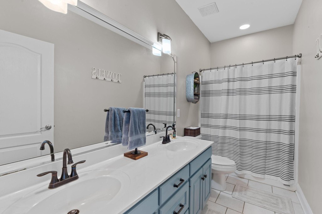 Soddy Daisy, Tennessee, 37379, United States, 4 Bedrooms Bedrooms, ,3 BathroomsBathrooms,Residential,Forsale,1894426