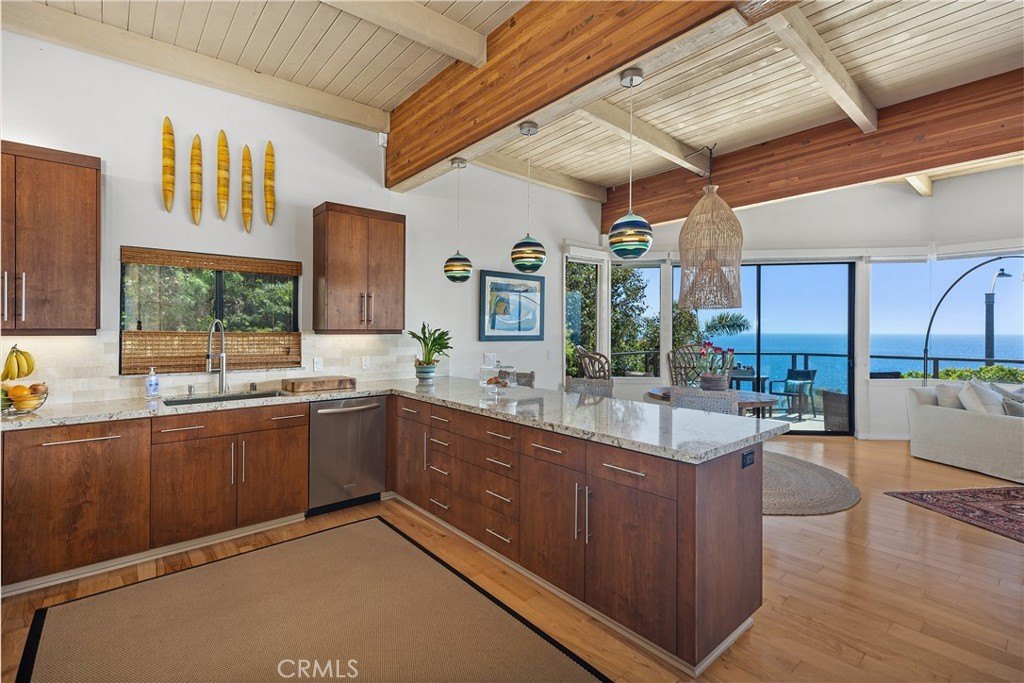 Laguna Beach, California, 92651, United States, 4 Bedrooms Bedrooms, ,4 BathroomsBathrooms,Residential,Forsale,1927552