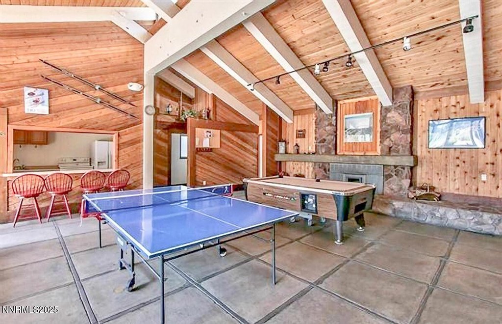 Stateline, Nevada, 89449, United States, 2 Bedrooms Bedrooms, ,2.5 BathroomsBathrooms,Residential,Forsale,1929236