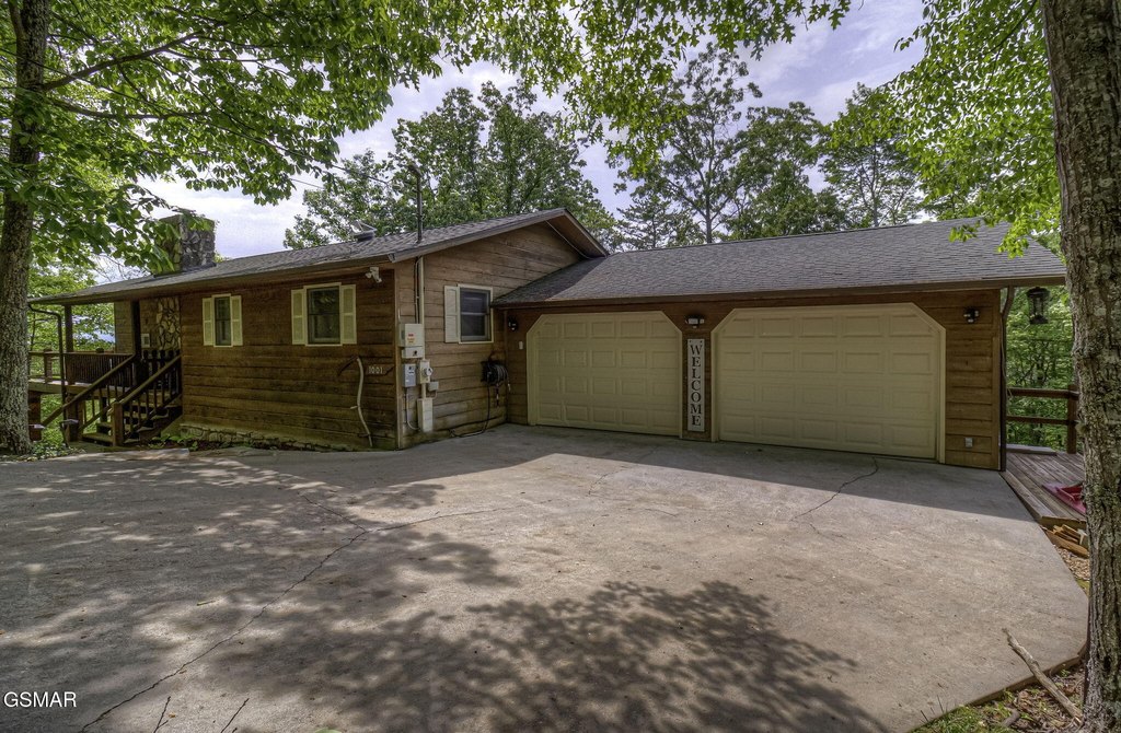Sevierville, Tennessee, 37876, United States, 2 Bedrooms Bedrooms, ,3 BathroomsBathrooms,Residential,Forsale,1942452