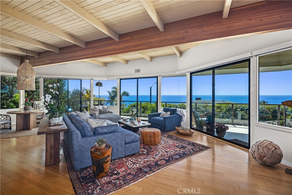 Laguna Beach, California, 92651, United States, 4 Bedrooms Bedrooms, ,4 BathroomsBathrooms,Residential,Forsale,1927552