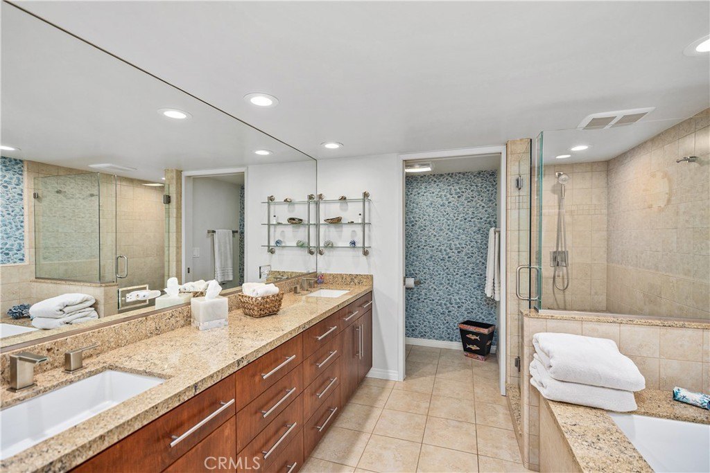 Laguna Beach, California, 92651, United States, 4 Bedrooms Bedrooms, ,4 BathroomsBathrooms,Residential,Forsale,1927552