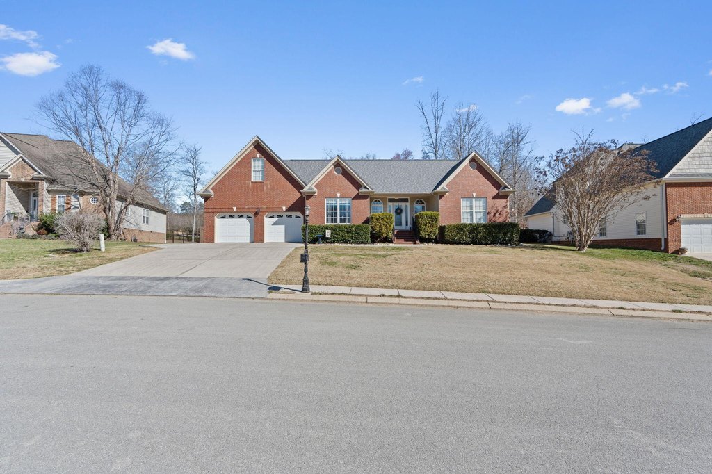 Soddy Daisy, Tennessee, 37379, United States, 4 Bedrooms Bedrooms, ,3 BathroomsBathrooms,Residential,Forsale,1894426