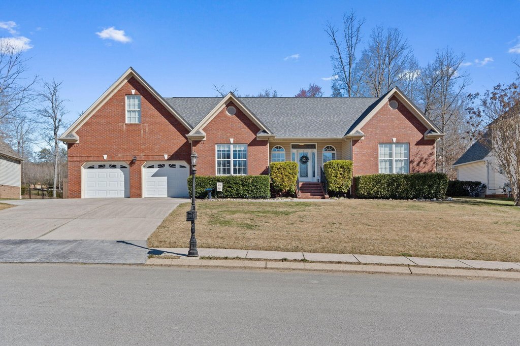 Soddy Daisy, Tennessee, 37379, United States, 4 Bedrooms Bedrooms, ,3 BathroomsBathrooms,Residential,Forsale,1894426