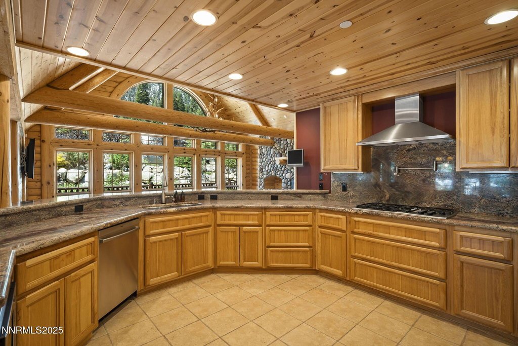 Gardnerville, Nevada, 89460, United States, 4 Bedrooms Bedrooms, ,5.5 BathroomsBathrooms,Residential,Forsale,1967394