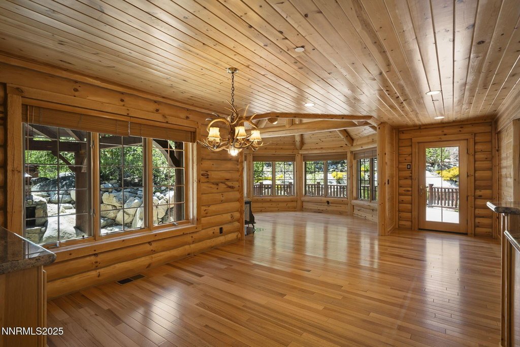 Gardnerville, Nevada, 89460, United States, 4 Bedrooms Bedrooms, ,5.5 BathroomsBathrooms,Residential,Forsale,1967394