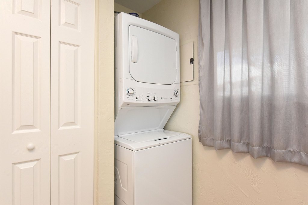 Lahaina, Hawaii, 96761, United States, 2 Bedrooms Bedrooms, ,2 BathroomsBathrooms,Residential,Forsale,2004552