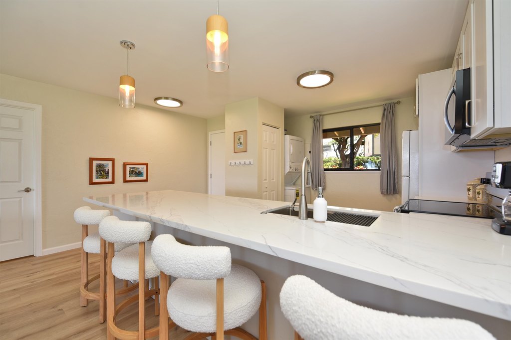 Lahaina, Hawaii, 96761, United States, 2 Bedrooms Bedrooms, ,2 BathroomsBathrooms,Residential,Forsale,2004552