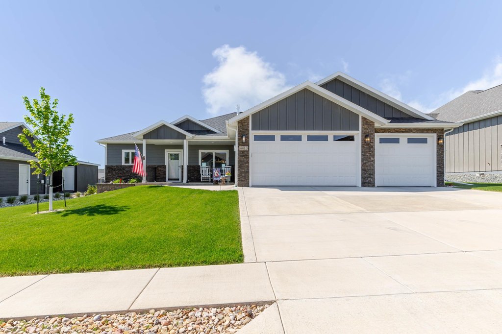 Rapid City, South Dakota, 57702, United States, 3 Bedrooms Bedrooms, ,2 BathroomsBathrooms,Residential,Forsale,1914674
