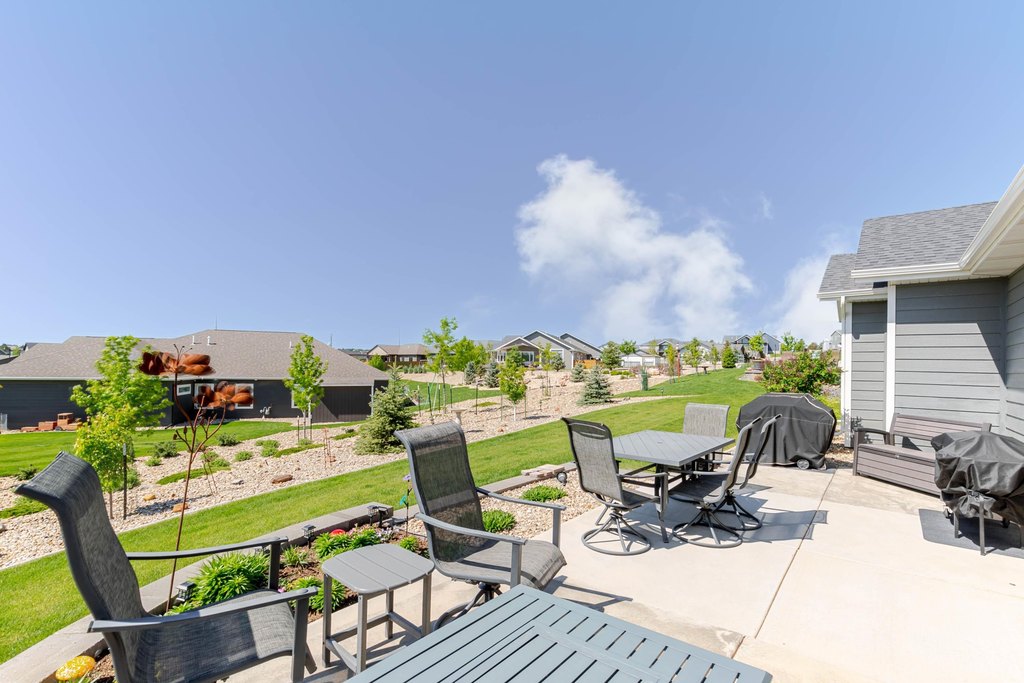 Rapid City, South Dakota, 57702, United States, 3 Bedrooms Bedrooms, ,2 BathroomsBathrooms,Residential,Forsale,1914674