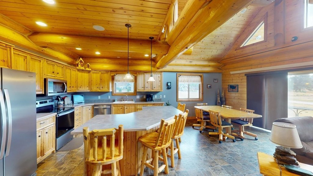 Hill City, South Dakota, 57745, United States, 3 Bedrooms Bedrooms, ,2 BathroomsBathrooms,Residential,Forsale,1919011